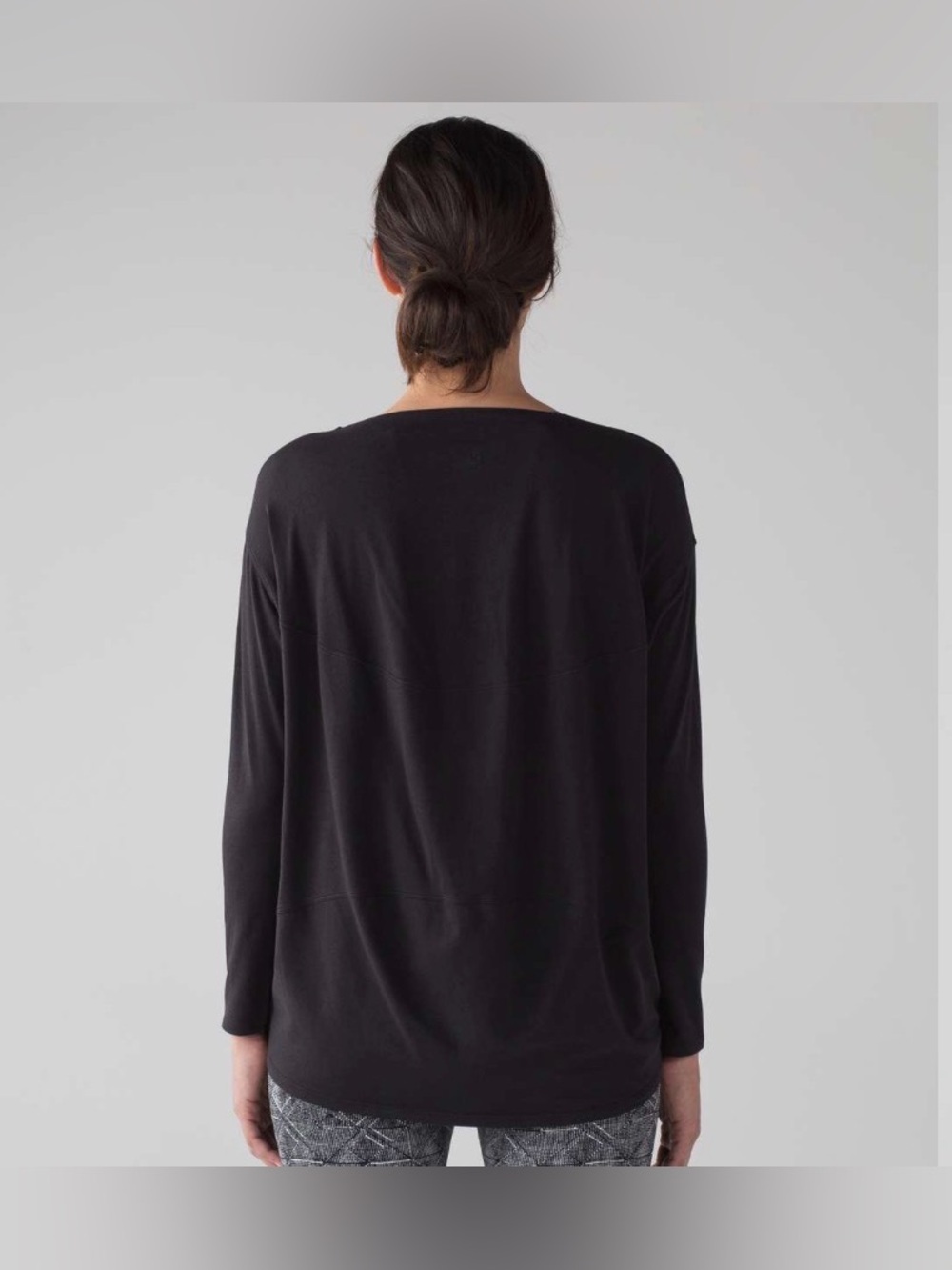 Lululemon Back In Action  Long-Sleeve Shirt Black